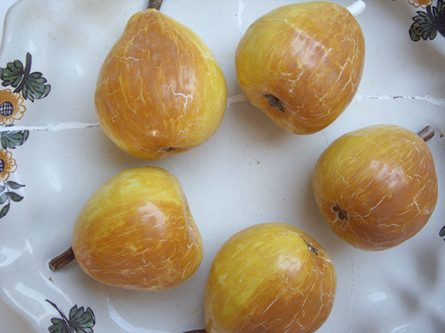 Assiette aux poires - Resaturation de Ceramique