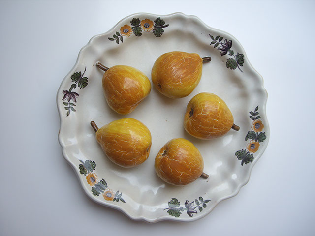 Assiette aux poires - Resaturation de Ceramique